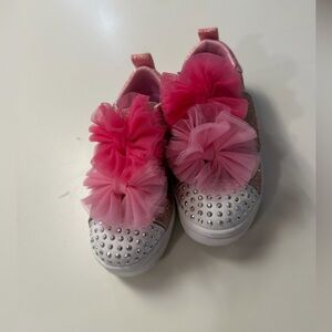 Skechers twinkle toes sneaker Glittery Pink Kids Shoes with Floral Accent